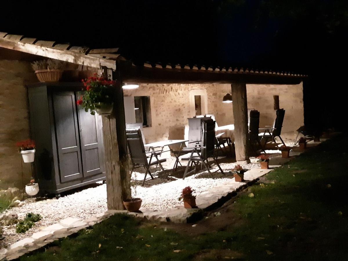 Chez Elles Apartment Portes-en-Valdaine Bagian luar foto